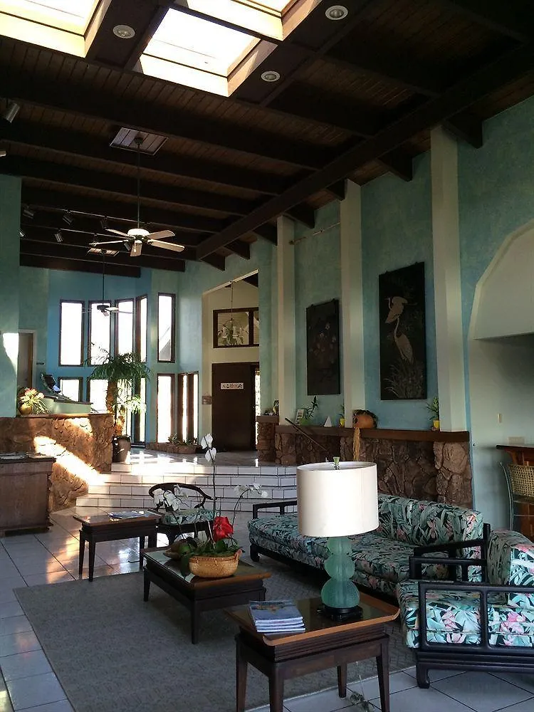 Bed and Breakfast House Of Fountains Лахайна