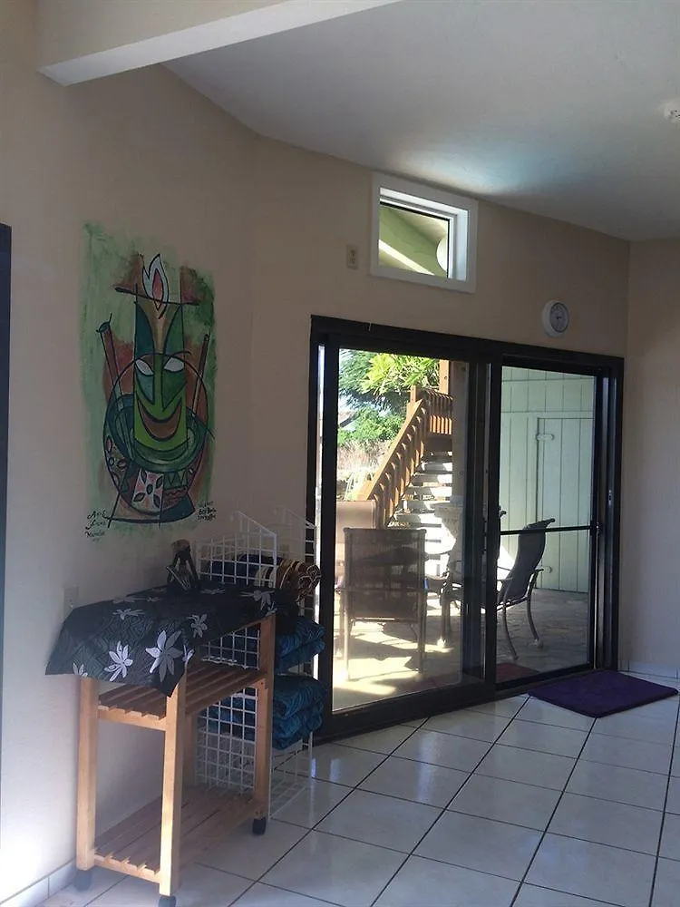 House Of Fountains Bed and Breakfast Lahaina